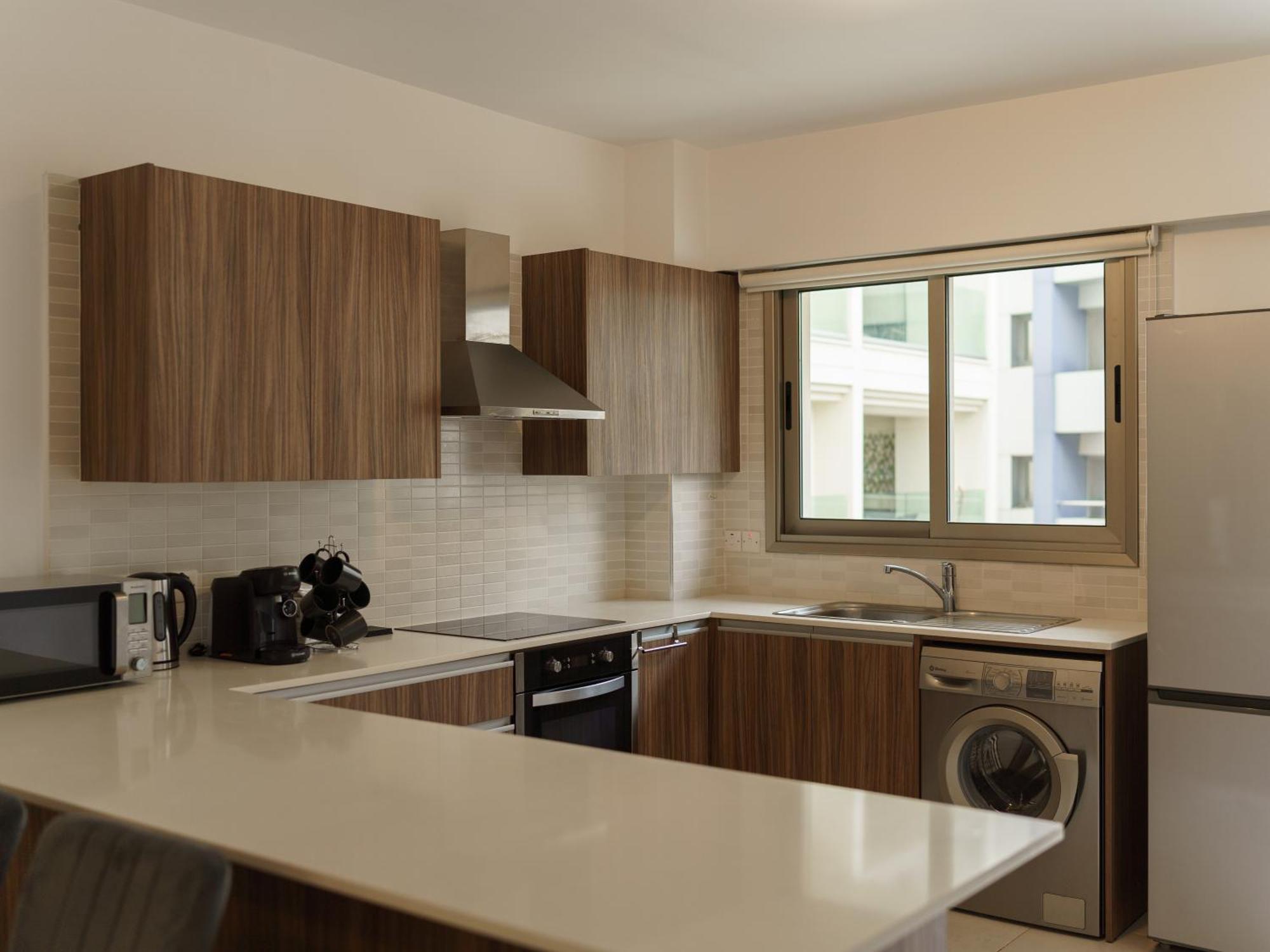 Halcyon Central Apartment ラルナカ エクステリア 写真